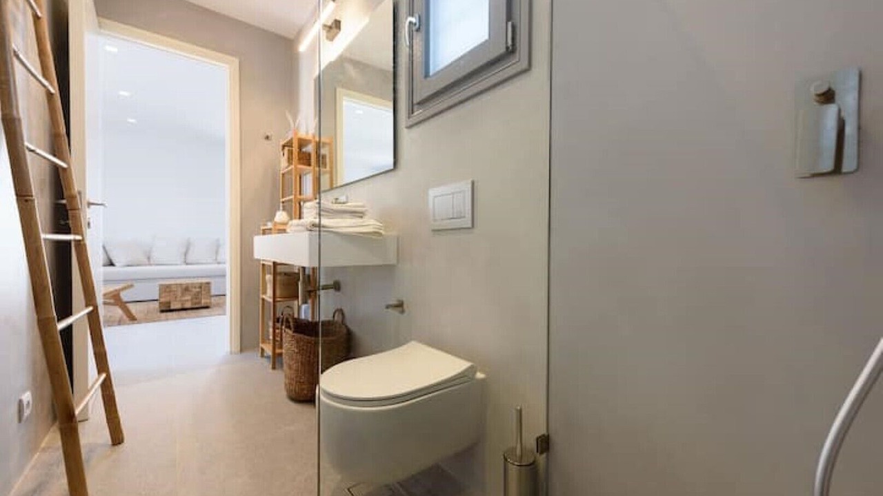 Photo of Bathroom in Aliki