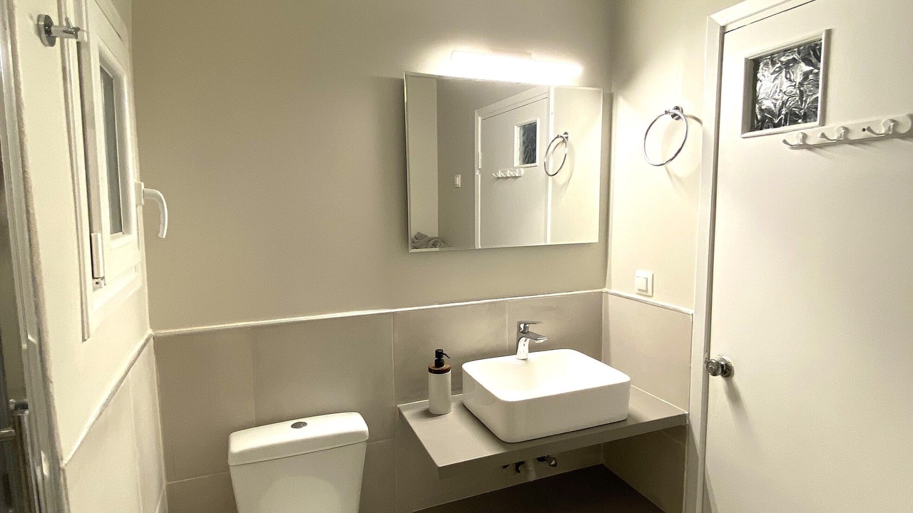 Photo of Bathroom in Avdira