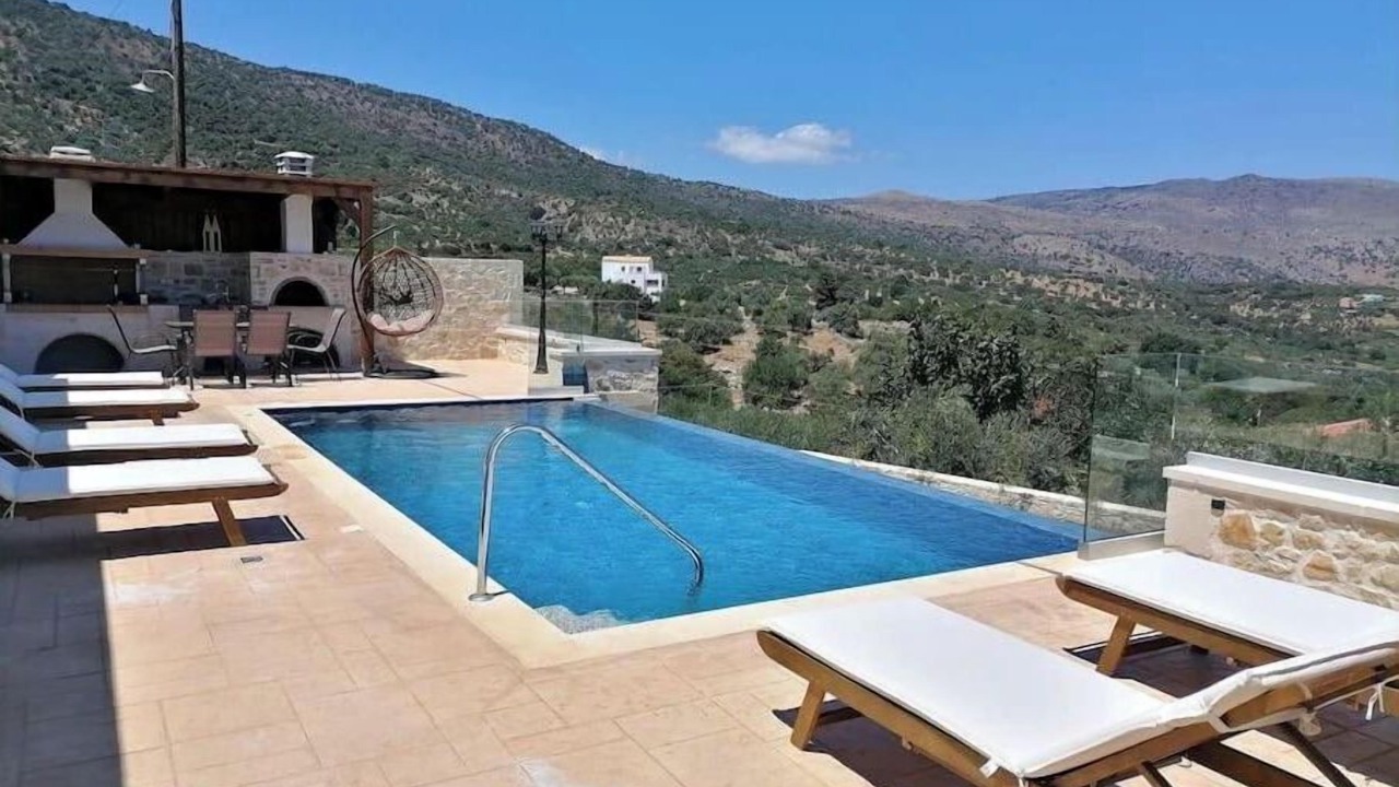Photo of Outdoor in Makhairoi