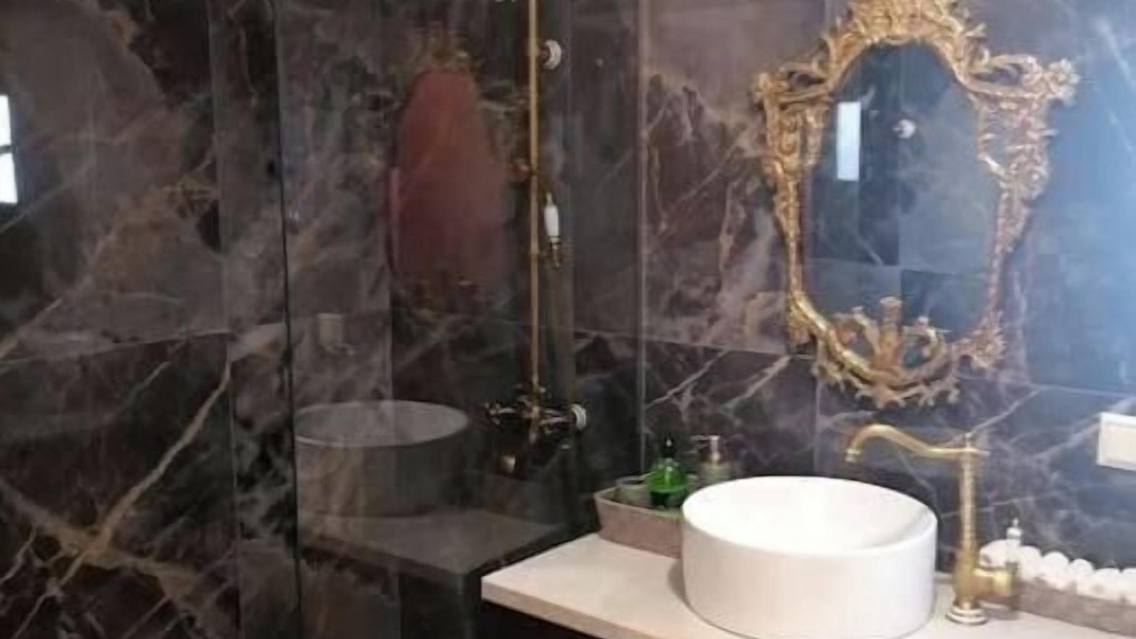 Photo of Bathroom in Makhairoi
