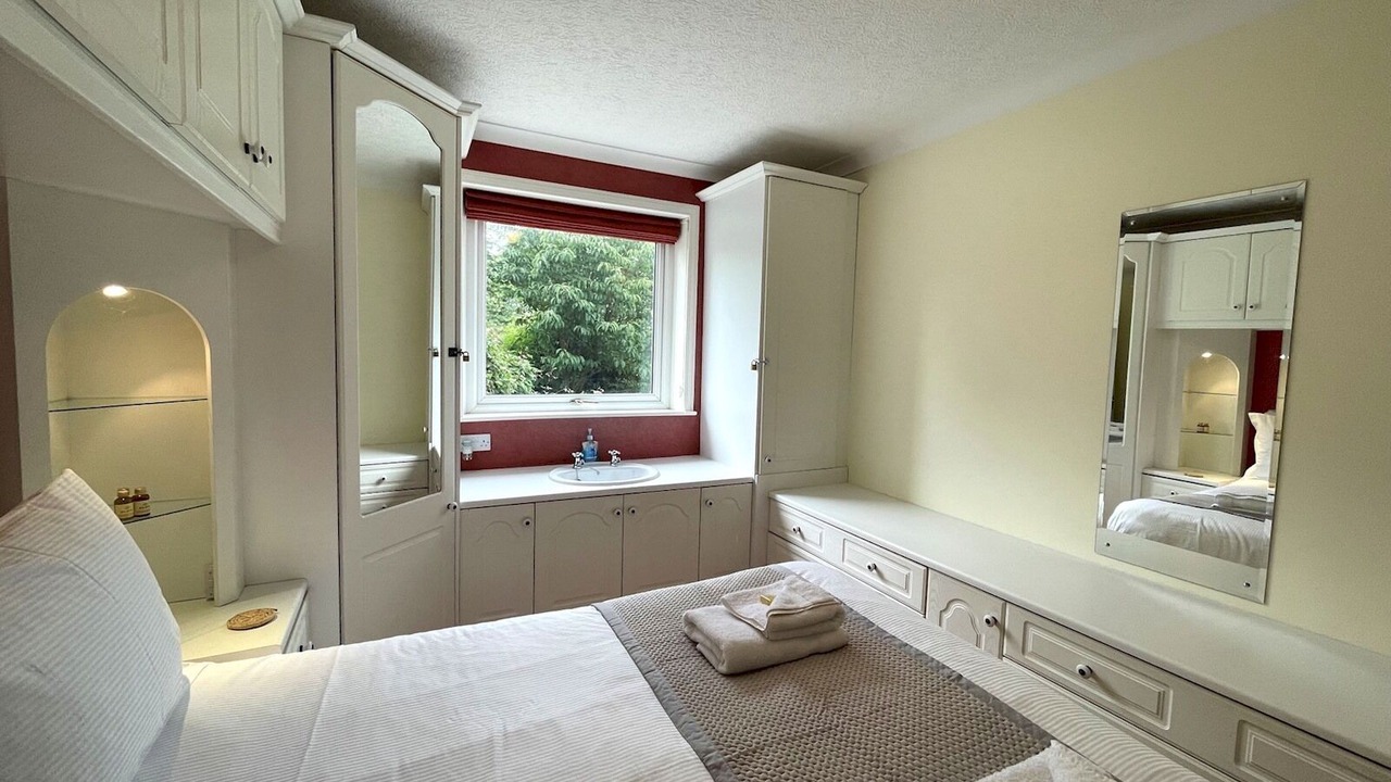 Photo of Bedroom in Rockcliffe