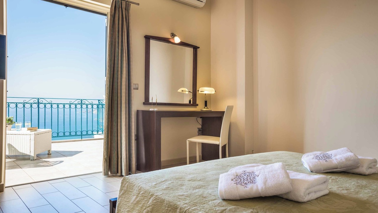 Photo of Bedroom in Mousata