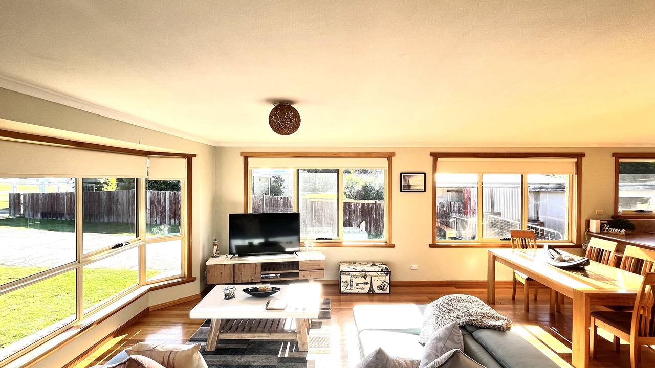 Photo of Livingroom in Coles Bay