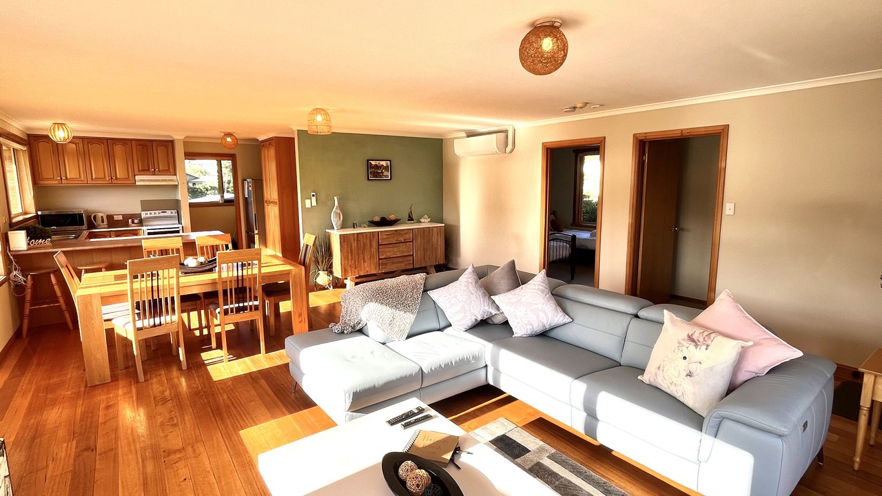 Photo of Livingroom in Coles Bay