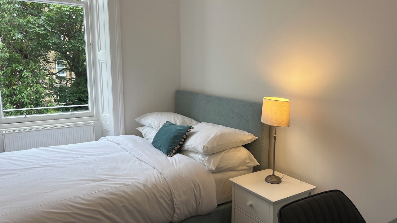 Photo of Bedroom in Newington