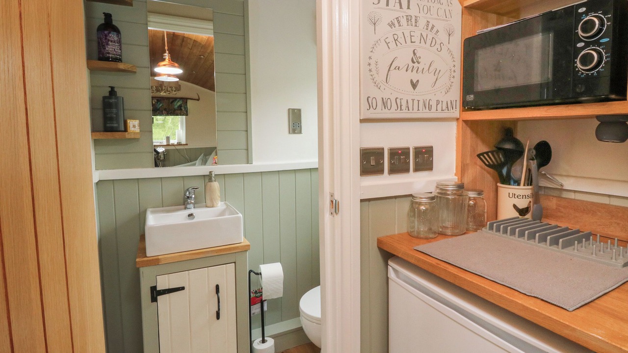 Photo of Kitchen in Lochearnhead