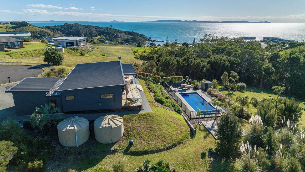 Photo of Outdoor in Cable Bay