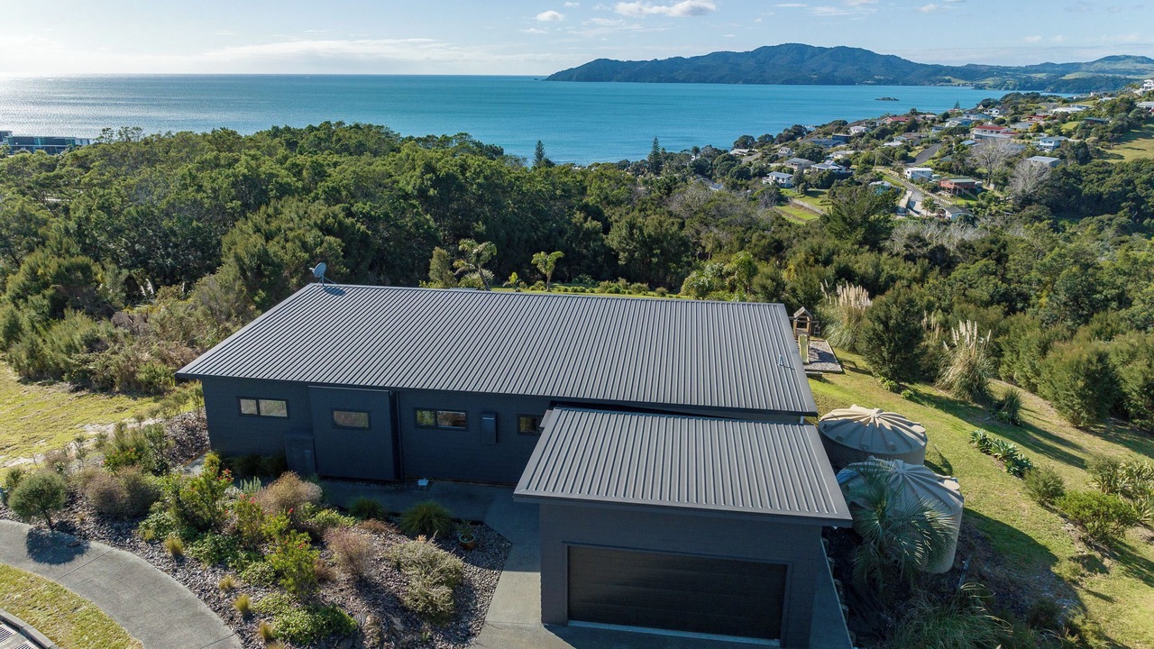 Photo of Outdoor in Cable Bay