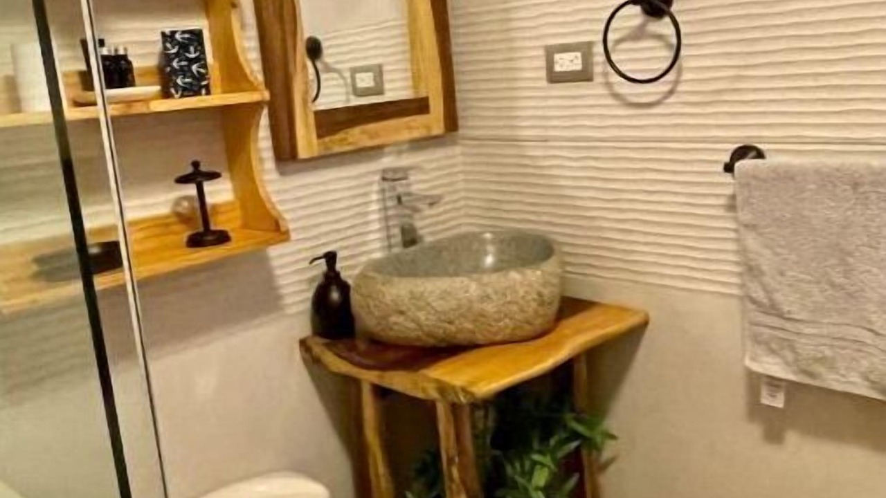 Photo of Bathroom in Barrio Los Villalobos