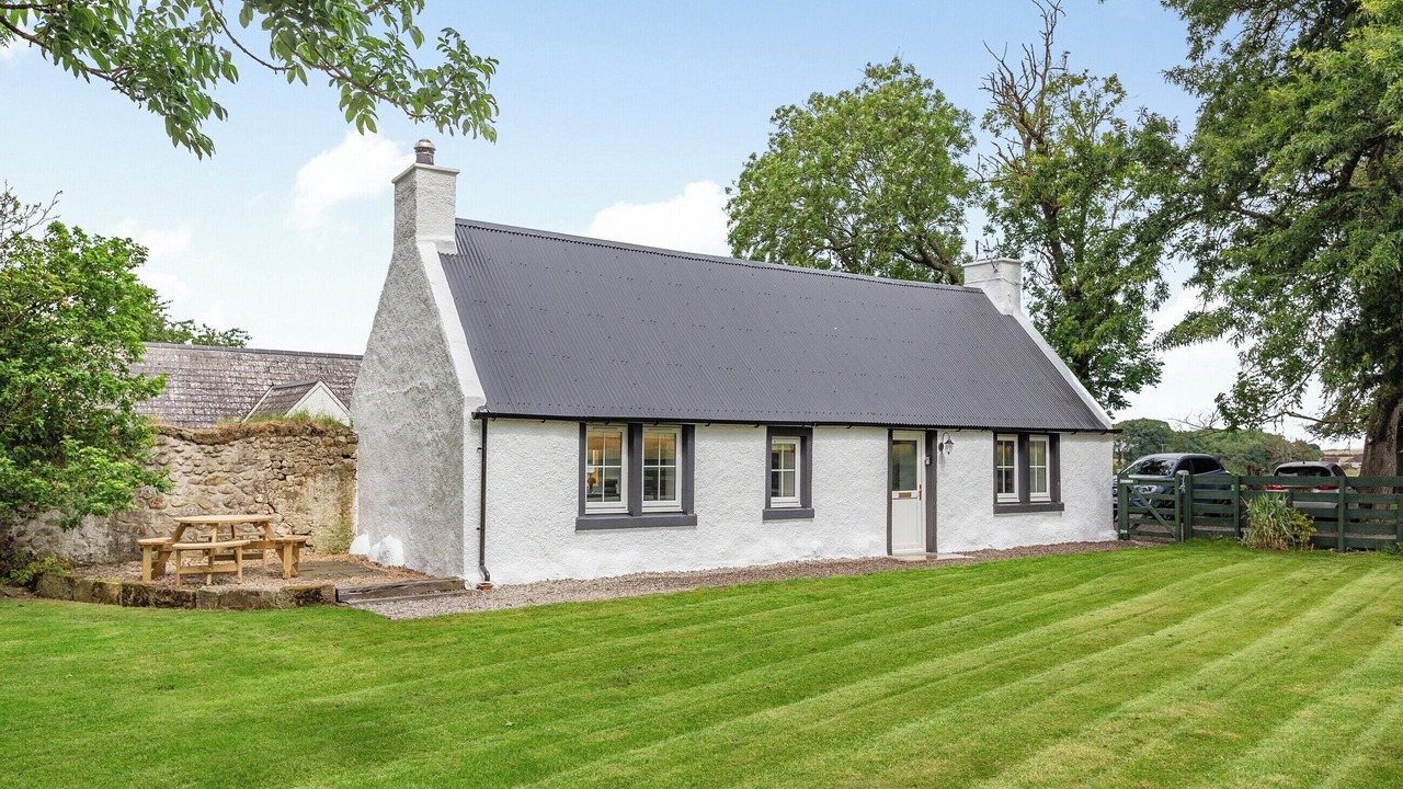 Photo of Outdoor in Tain
