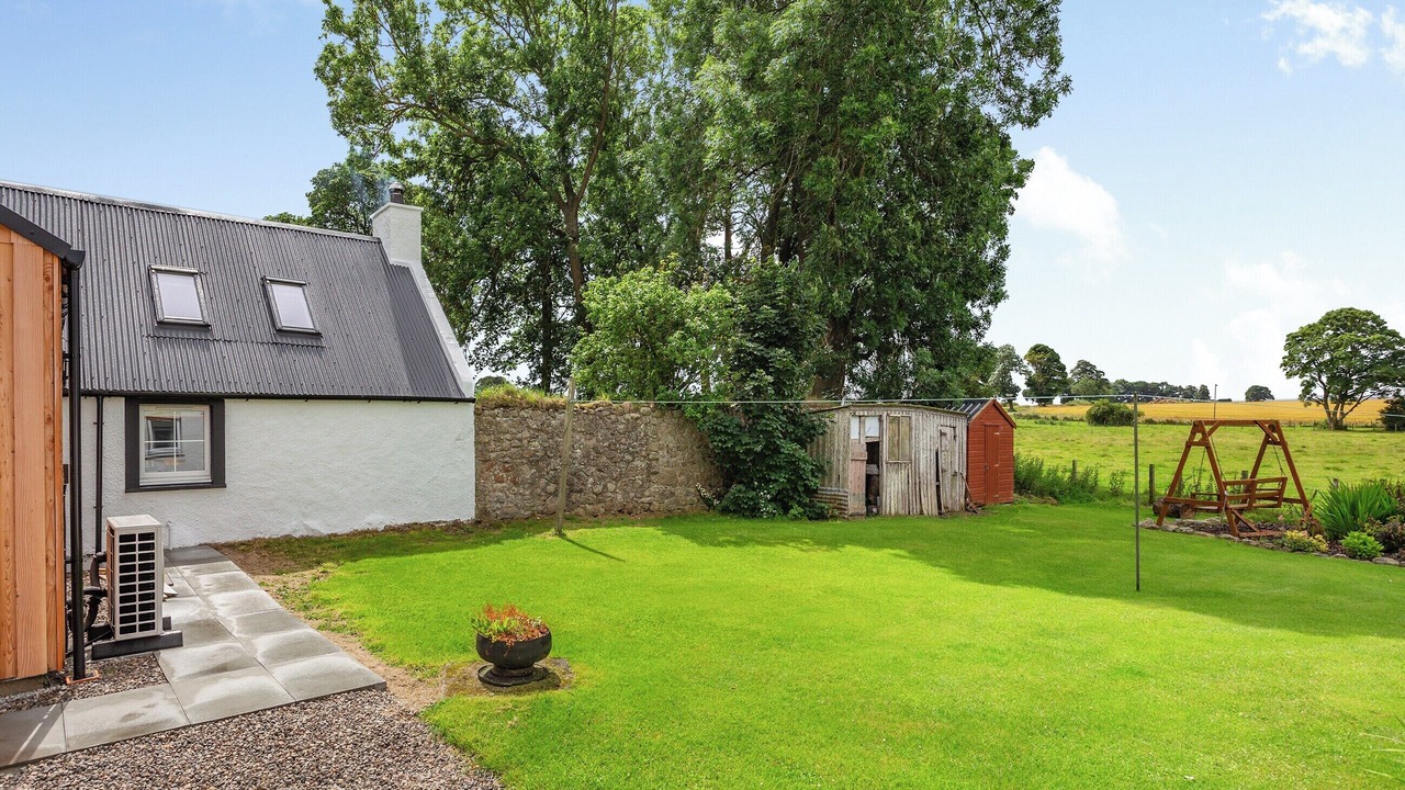 Photo of Outdoor in Tain