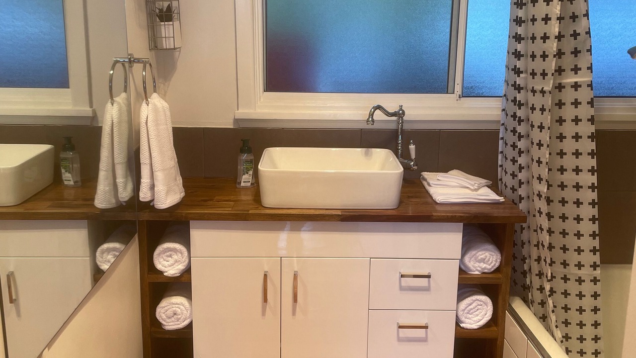 Photo of Bathroom in Eaglehawk Neck