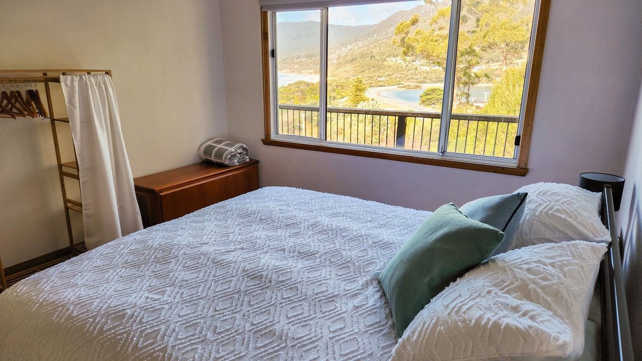 Photo of Bedroom in Eaglehawk Neck