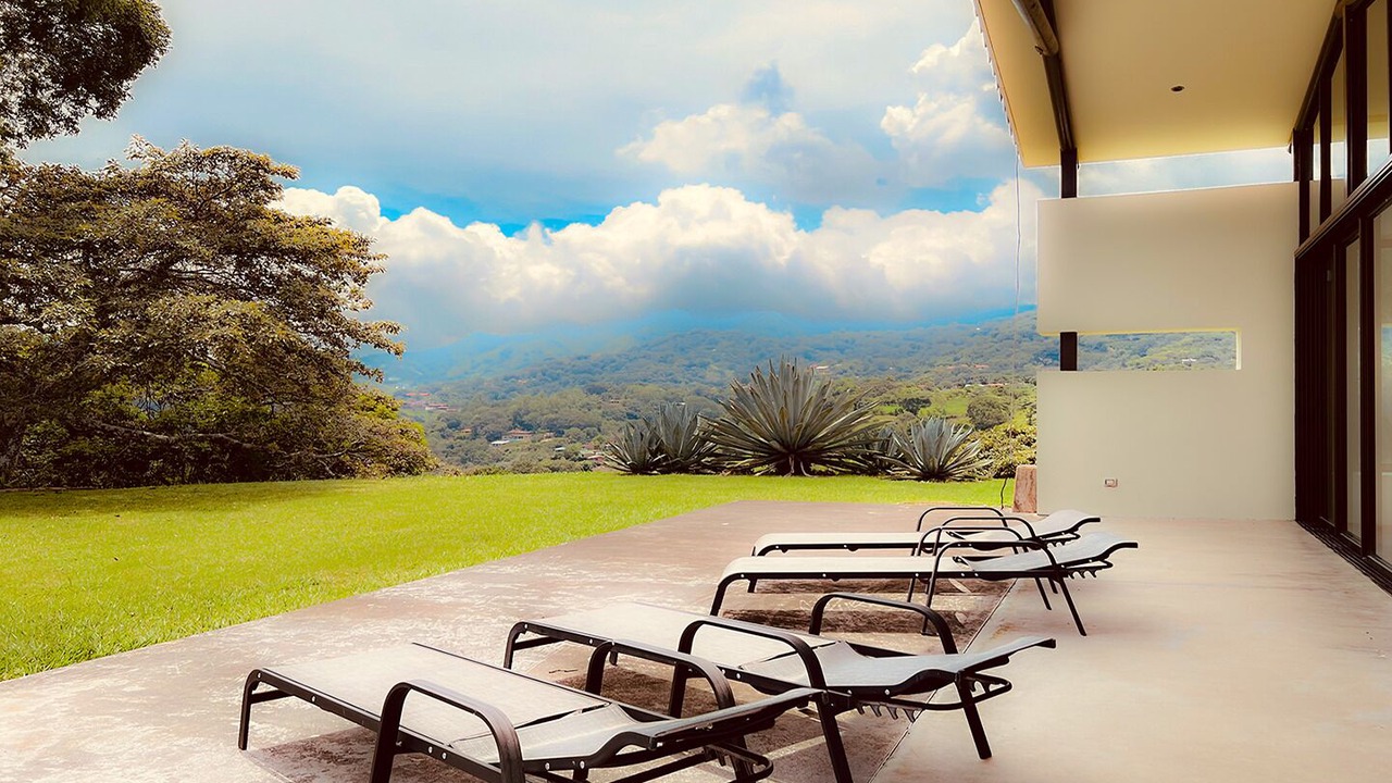 Photo of Patio Balcony in Garabito