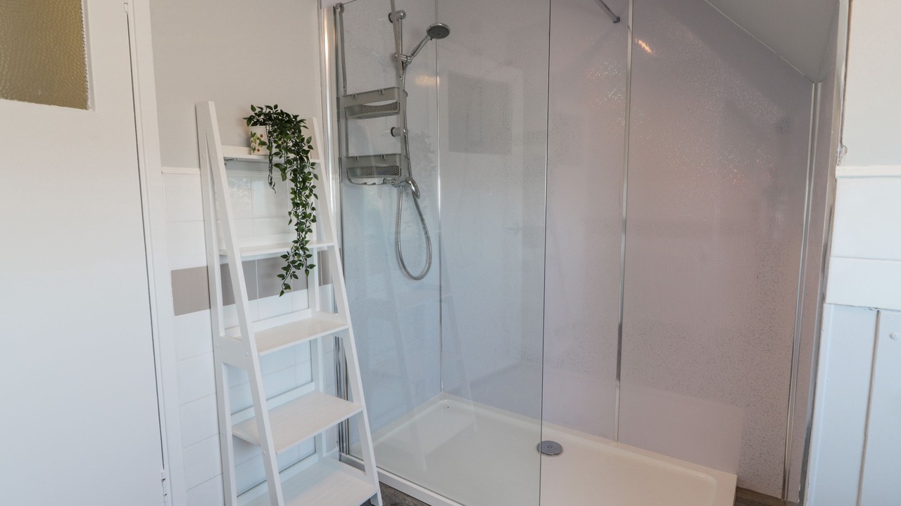 Photo of Bathroom in Maidens