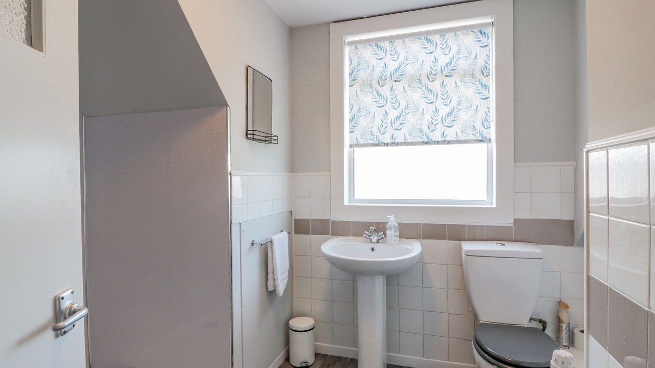 Photo of Bathroom in Maidens