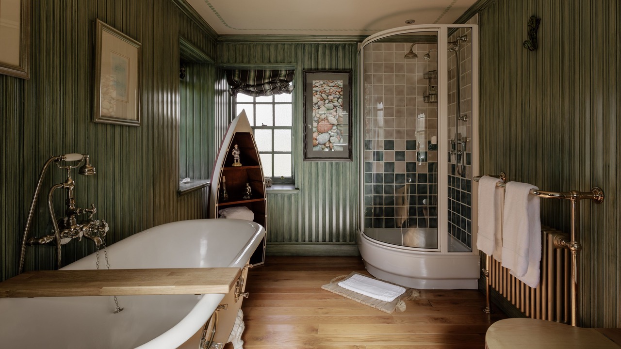 Photo of Bathroom in Huntly