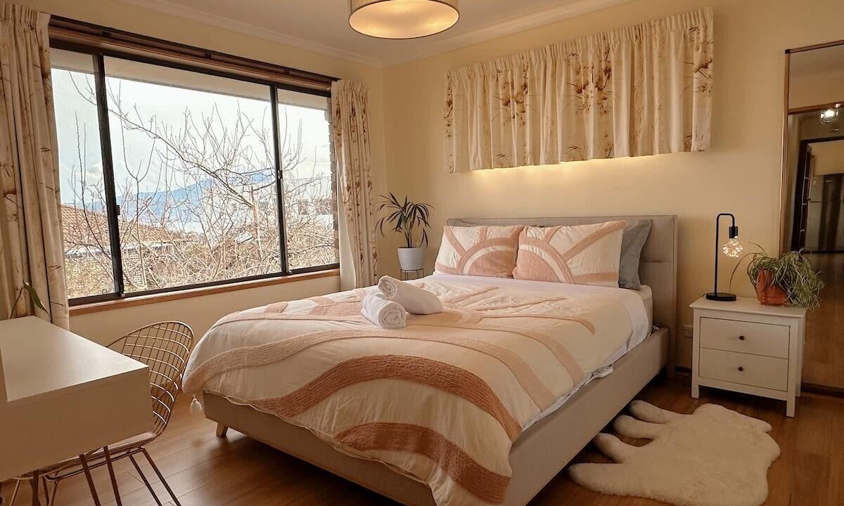 Photo of Bedroom in Howrah