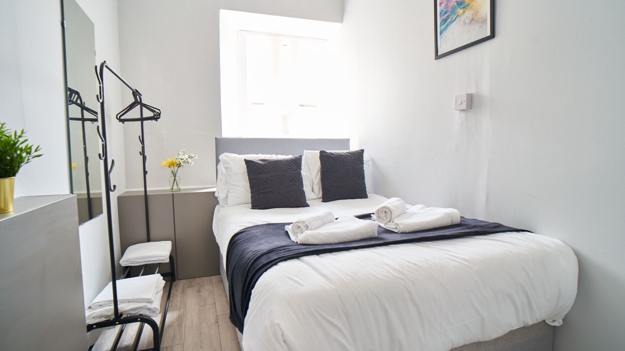 Photo of Others in Lanark