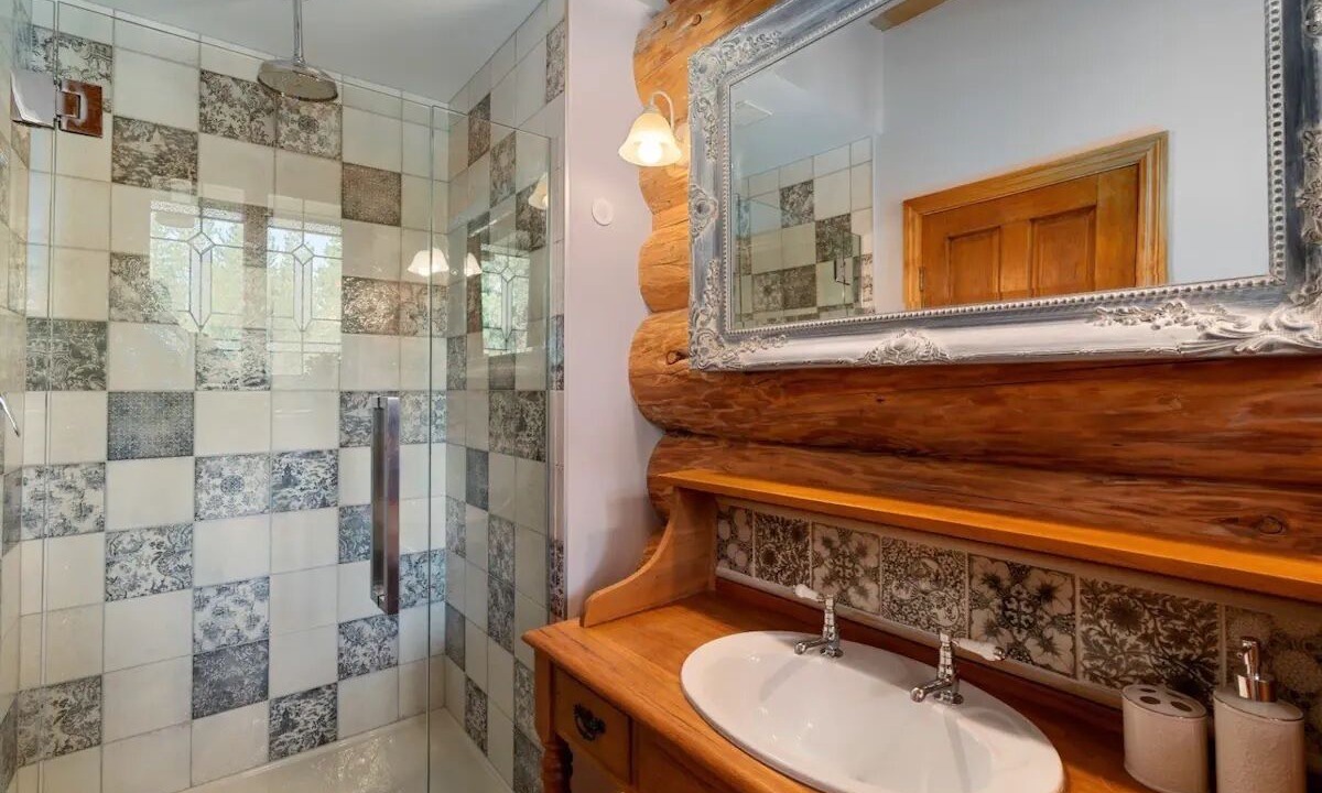 Photo of Bathroom in Alexandra