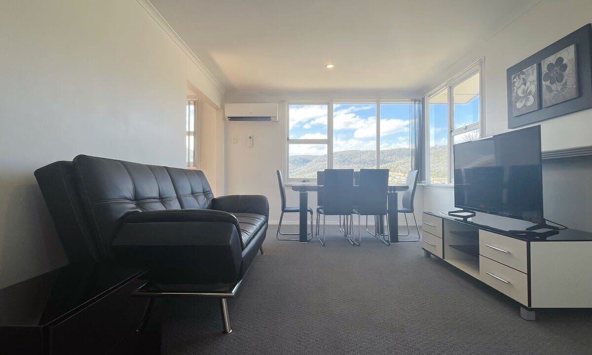 Photo of Livingroom in Risdon Vale