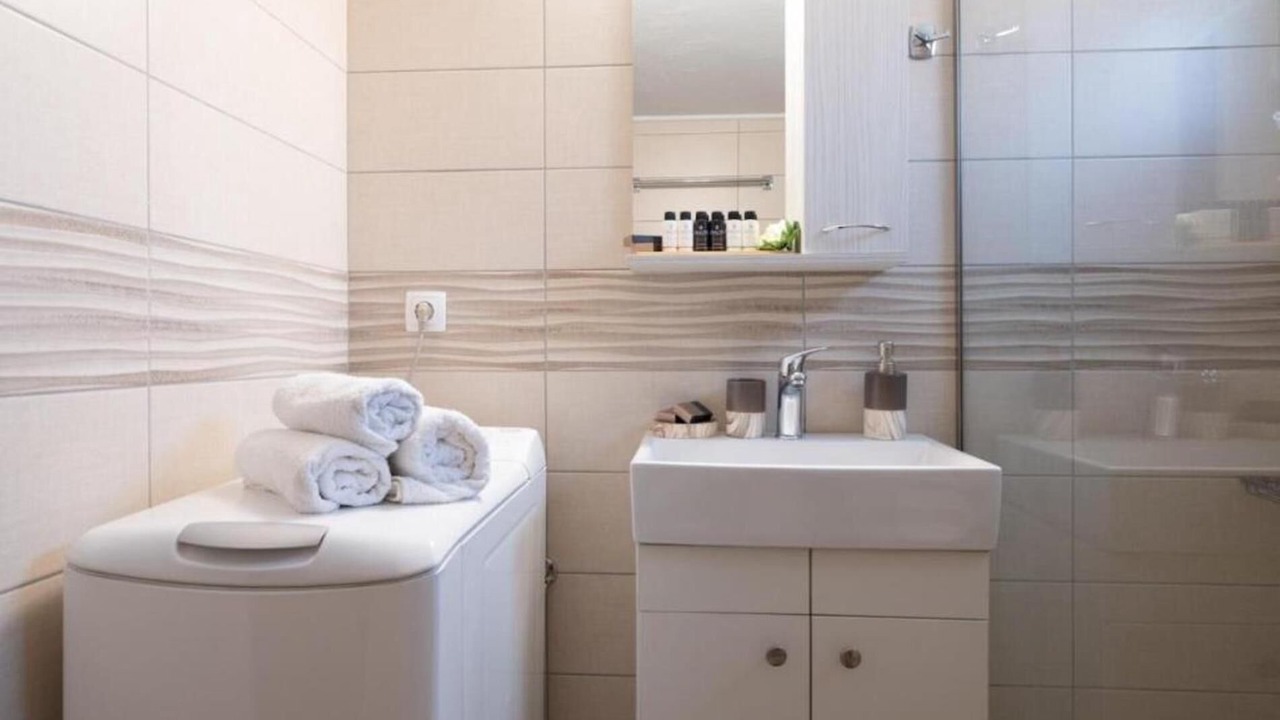 Photo of Bathroom in Keratokambos