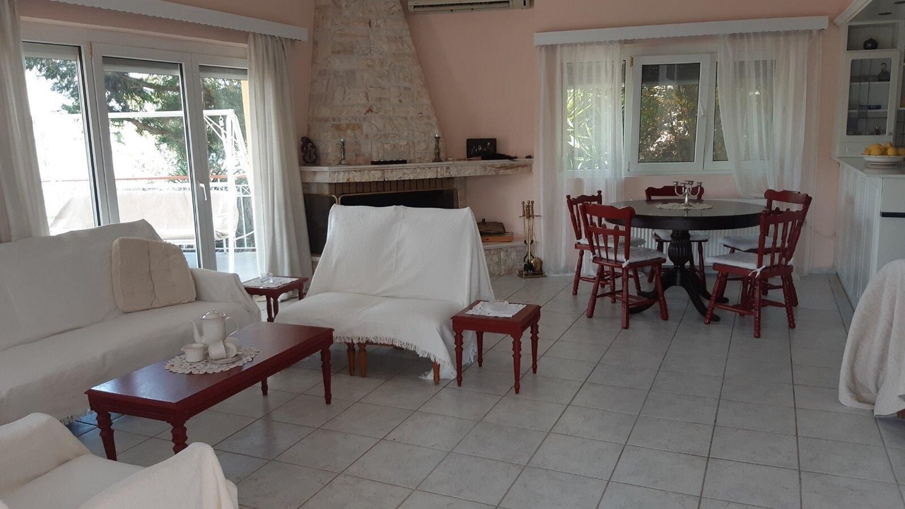 Photo of Livingroom in Oropos