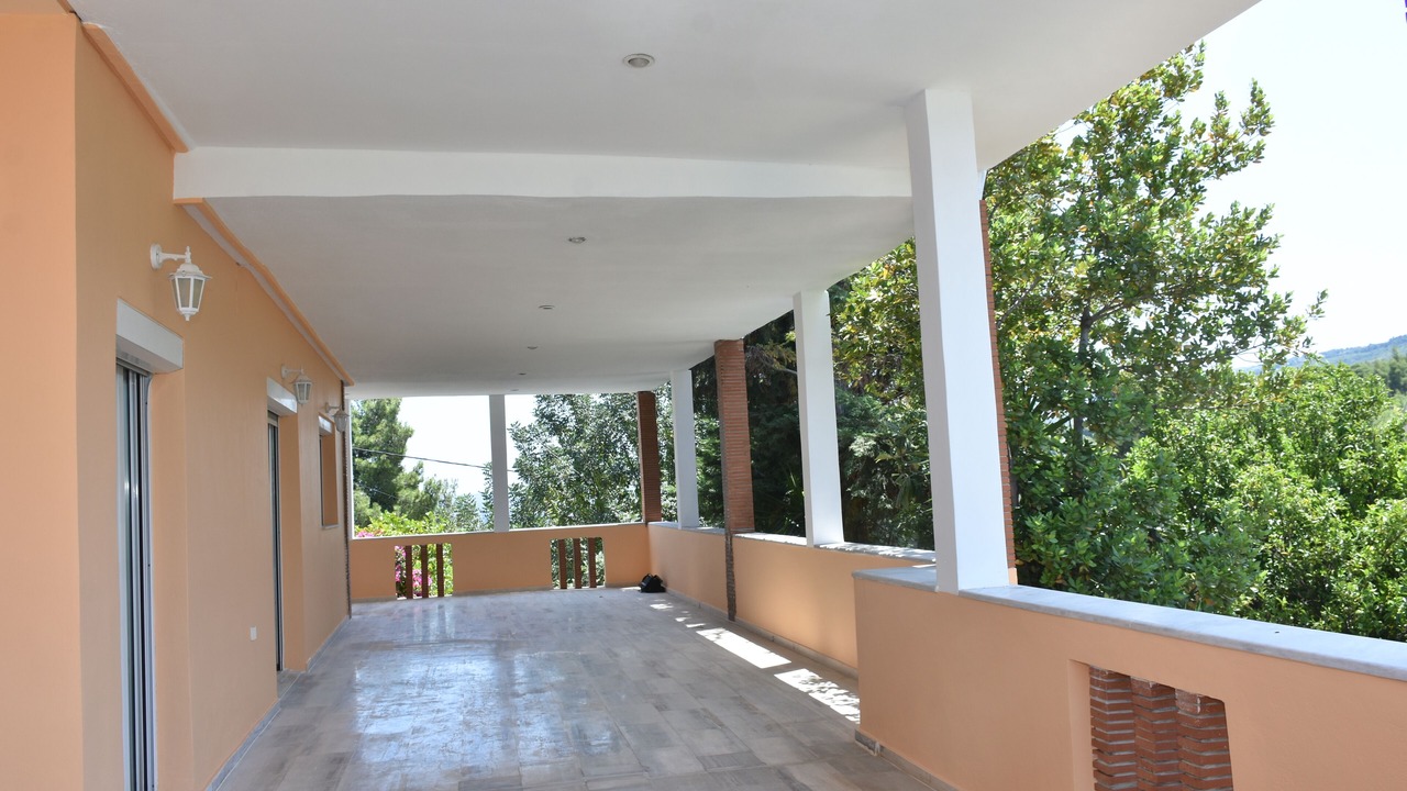 Photo of Patio Balcony in Oropos