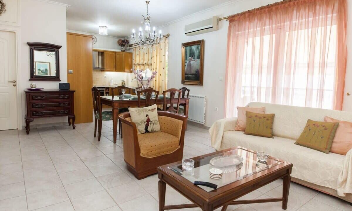 Photo of Livingroom in Petroupoli
