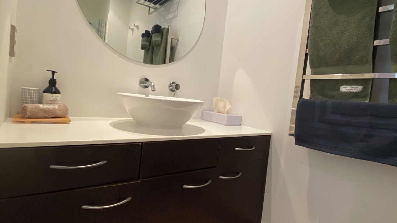 Photo of Bathroom in Stepneyville