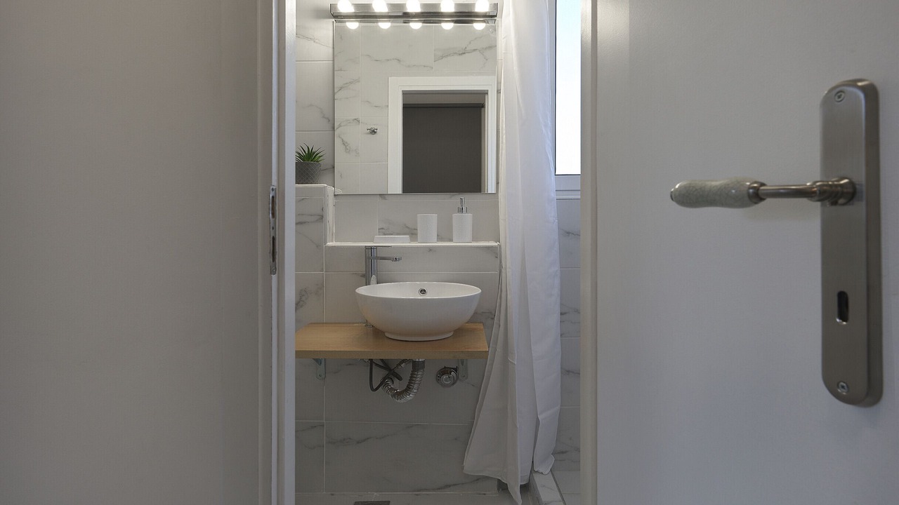 Photo of Bathroom in Kerameikos