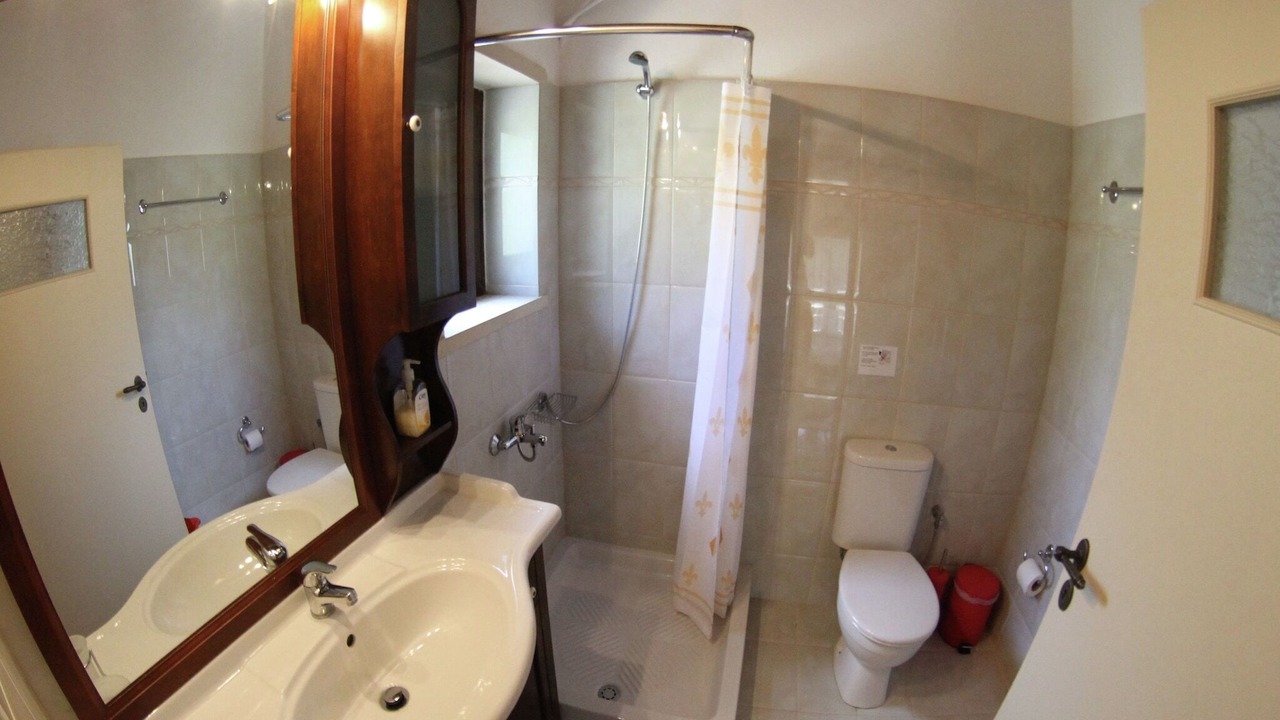 Photo of Bathroom in Pasalites
