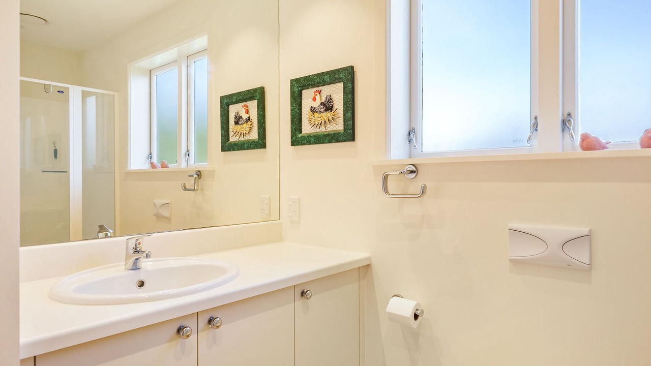 Photo of Bathroom in Waikanae
