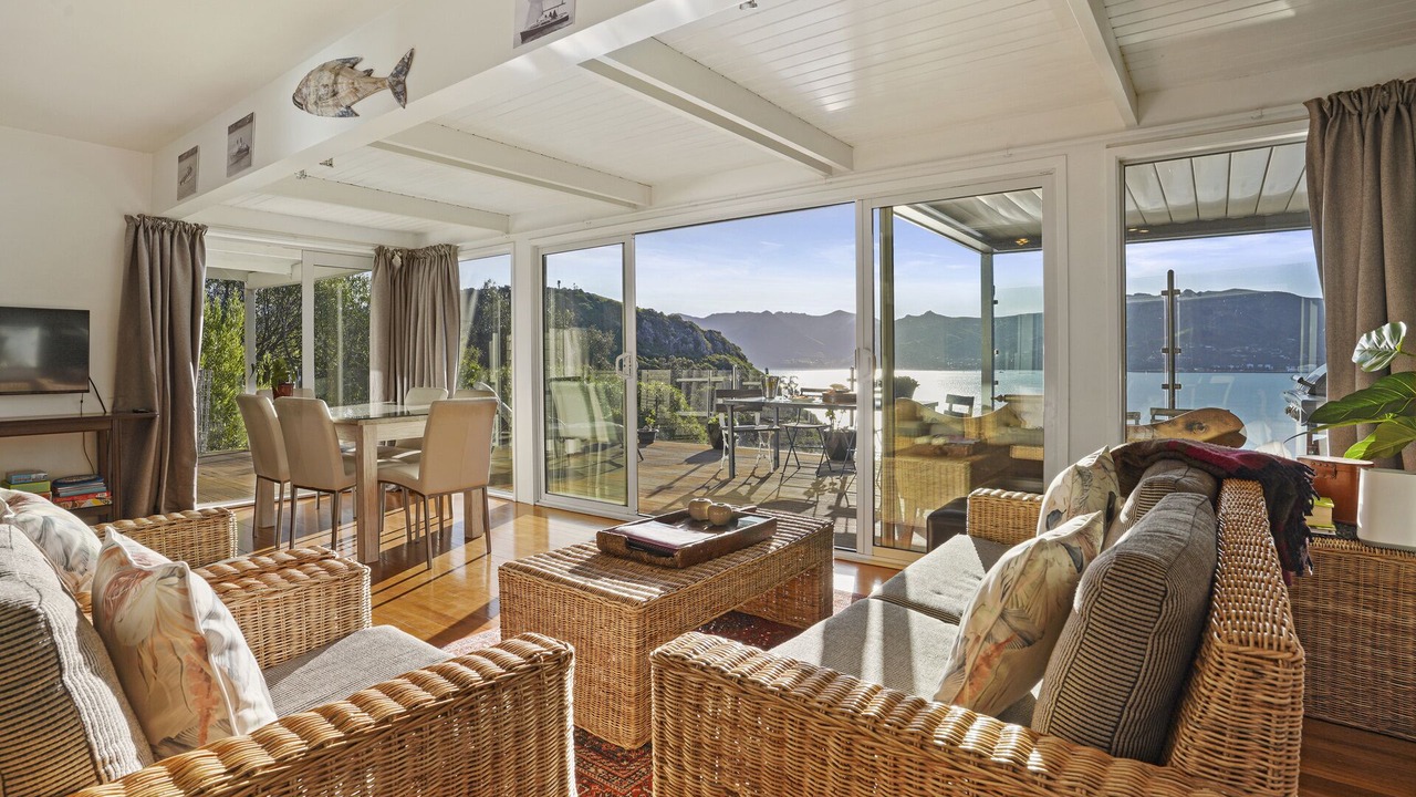 Photo of Livingroom in Diamond Harbour