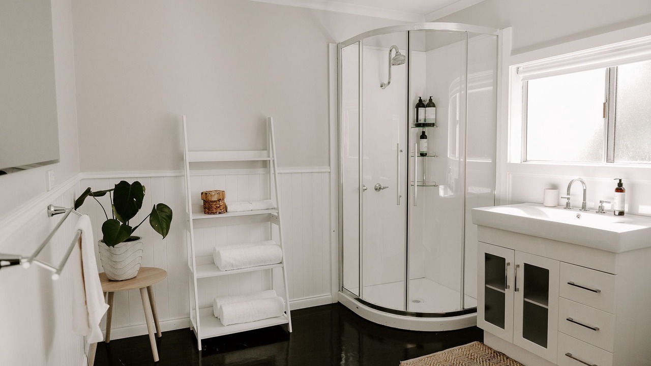 Photo of Bathroom in Binalong Bay