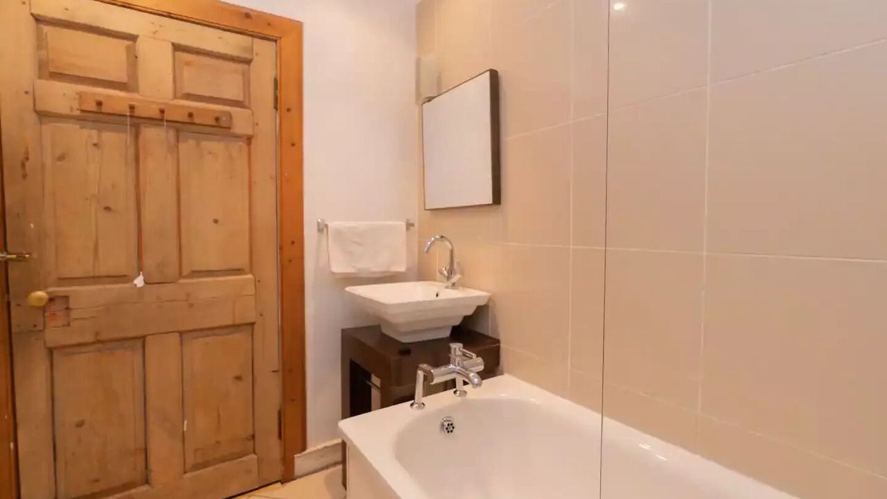 Photo of Bathroom in New Town