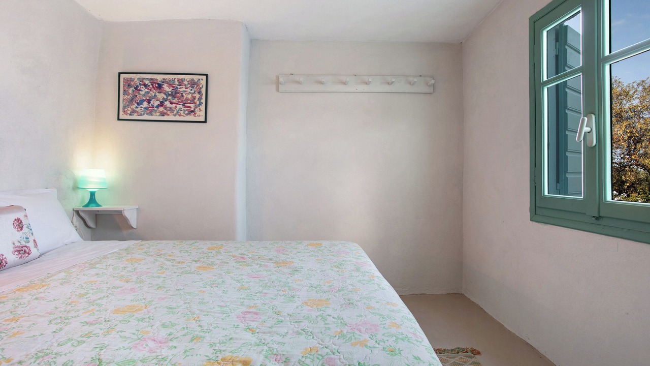 Photo of Bedroom in Korithi