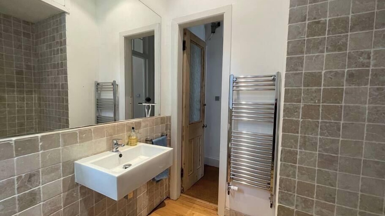 Photo of Bathroom in Glasgow Westend