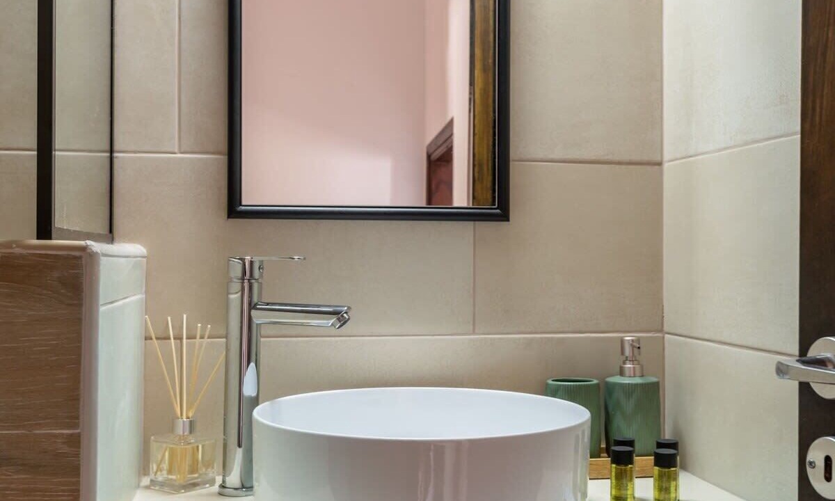 Photo of Bathroom in Megala Chorafia