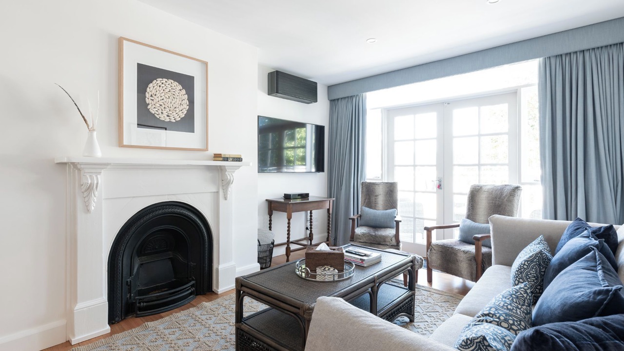 Photo of Livingroom in East Launceston