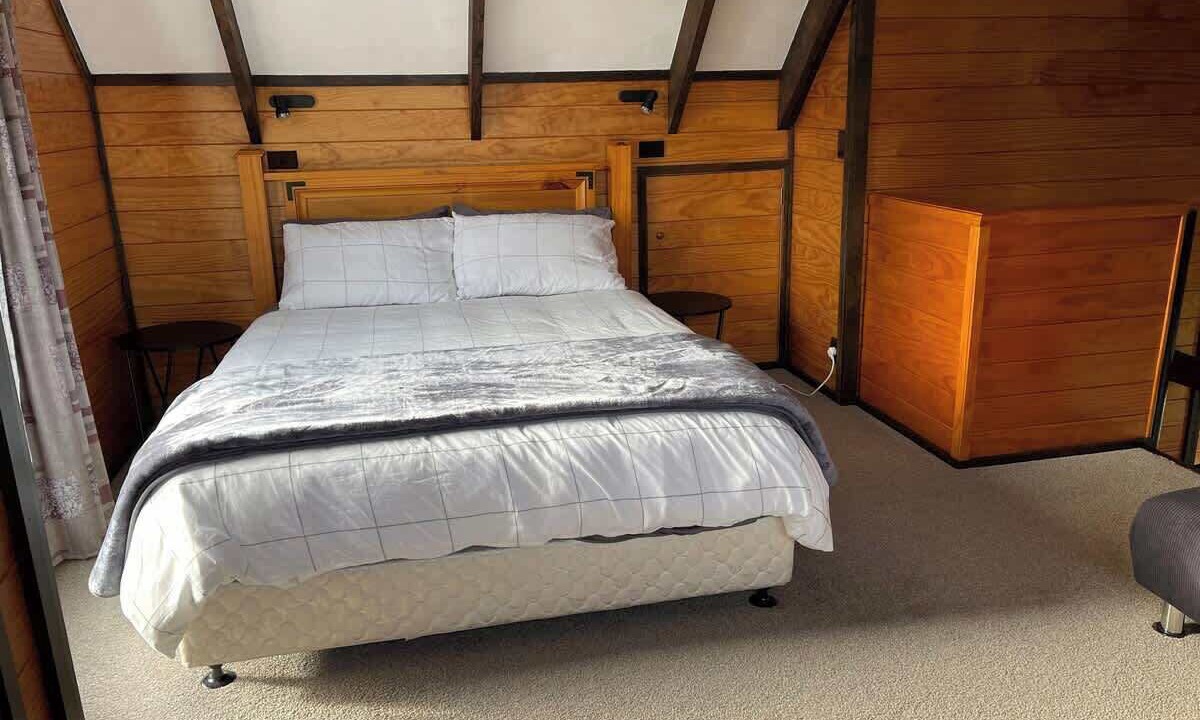 Photo of Bedroom in Two Mile Bay