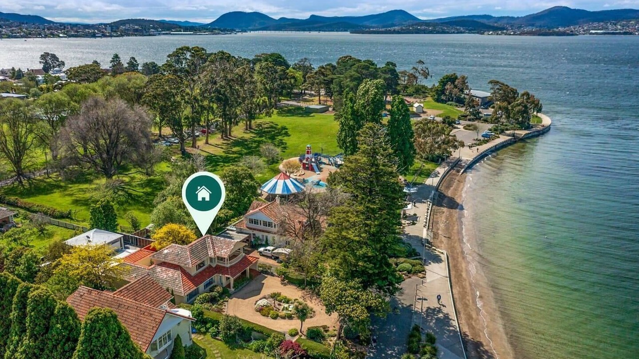 Photo of Others in Sandy Bay
