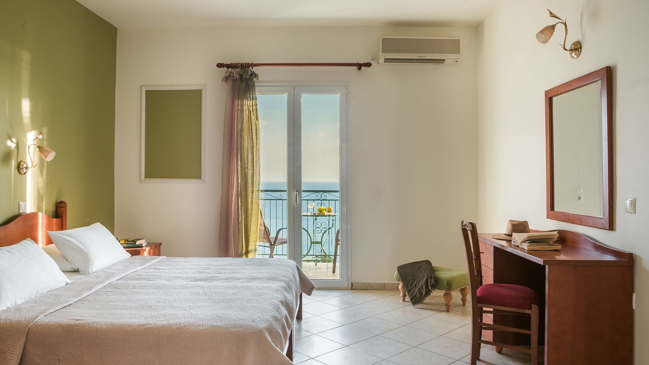 Photo of Bedroom in Mousata