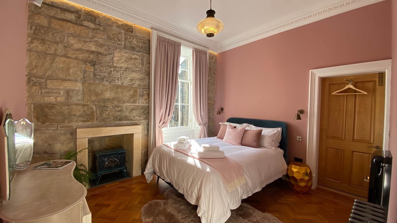 Photo of Bedroom in Glasgow Westend