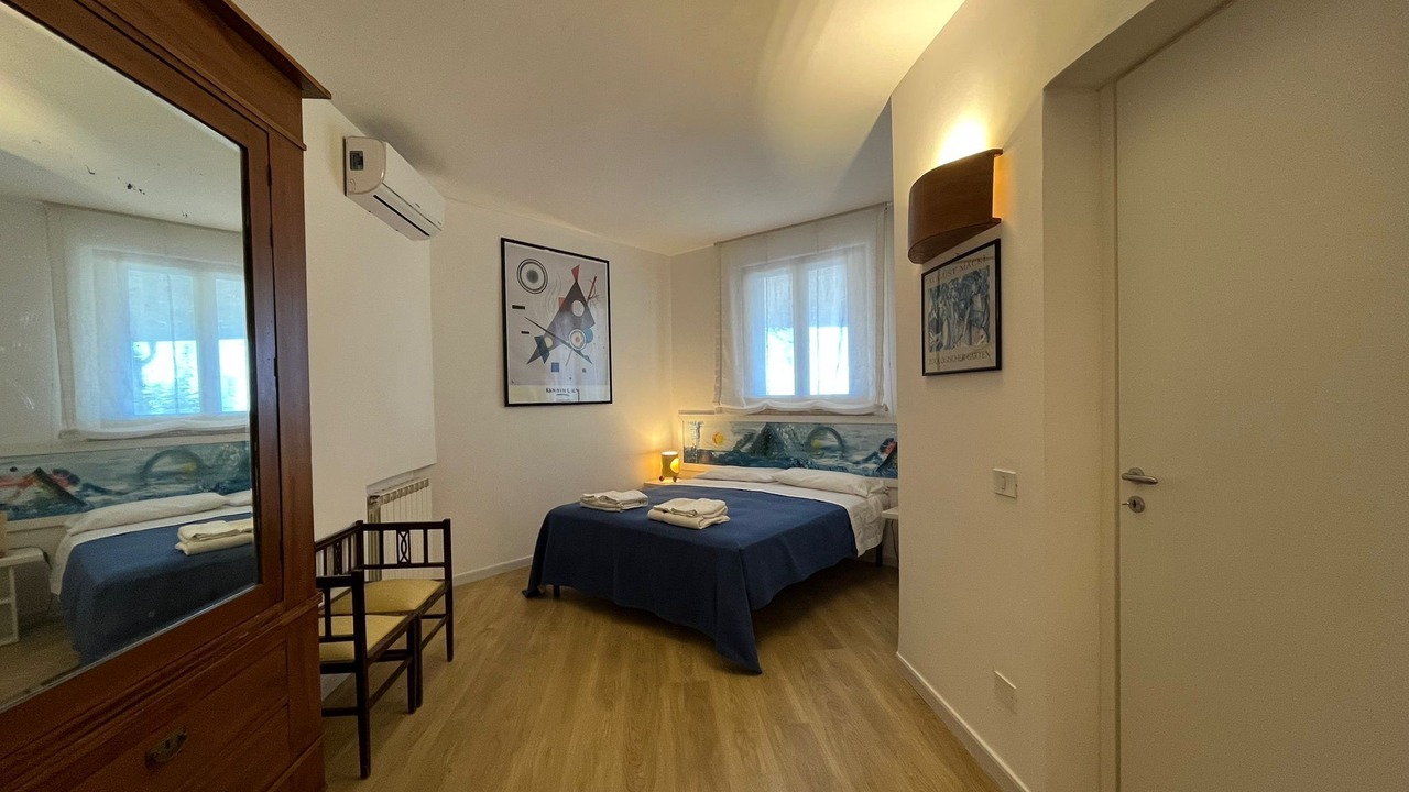 Photo of Bedroom in Torre Colonna-sperone