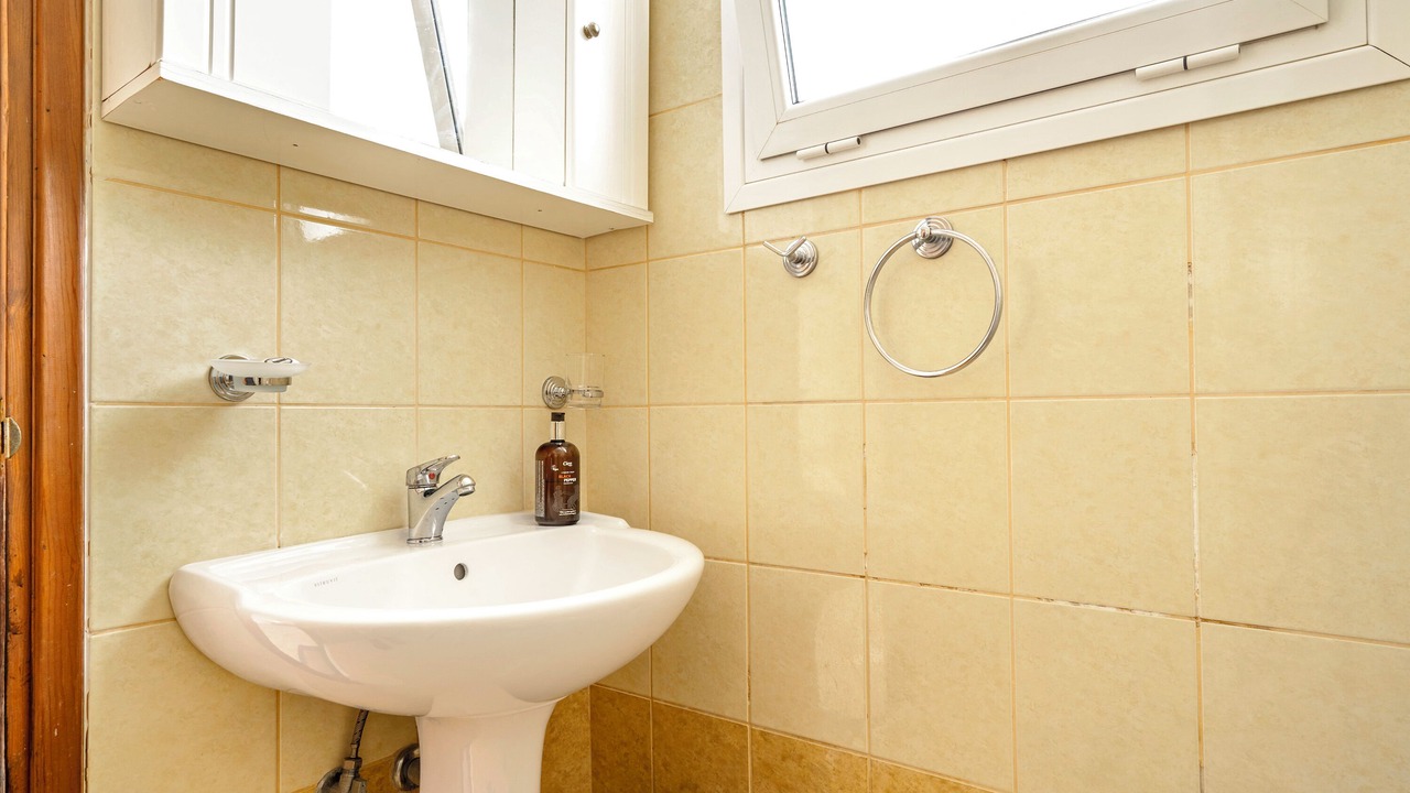 Photo of Bathroom in Valerianos