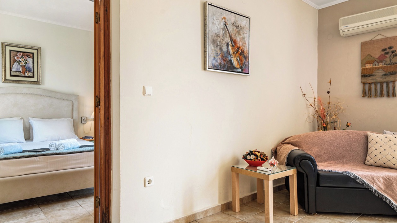 Photo of Livingroom in Valerianos