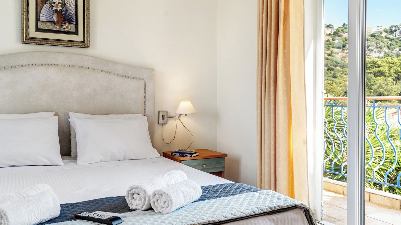 Photo of Bedroom in Valerianos