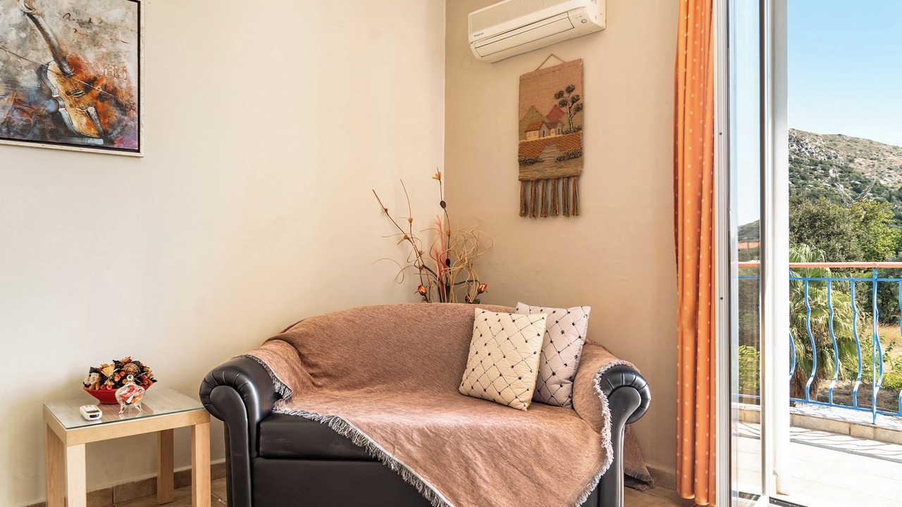 Photo of Livingroom in Valerianos
