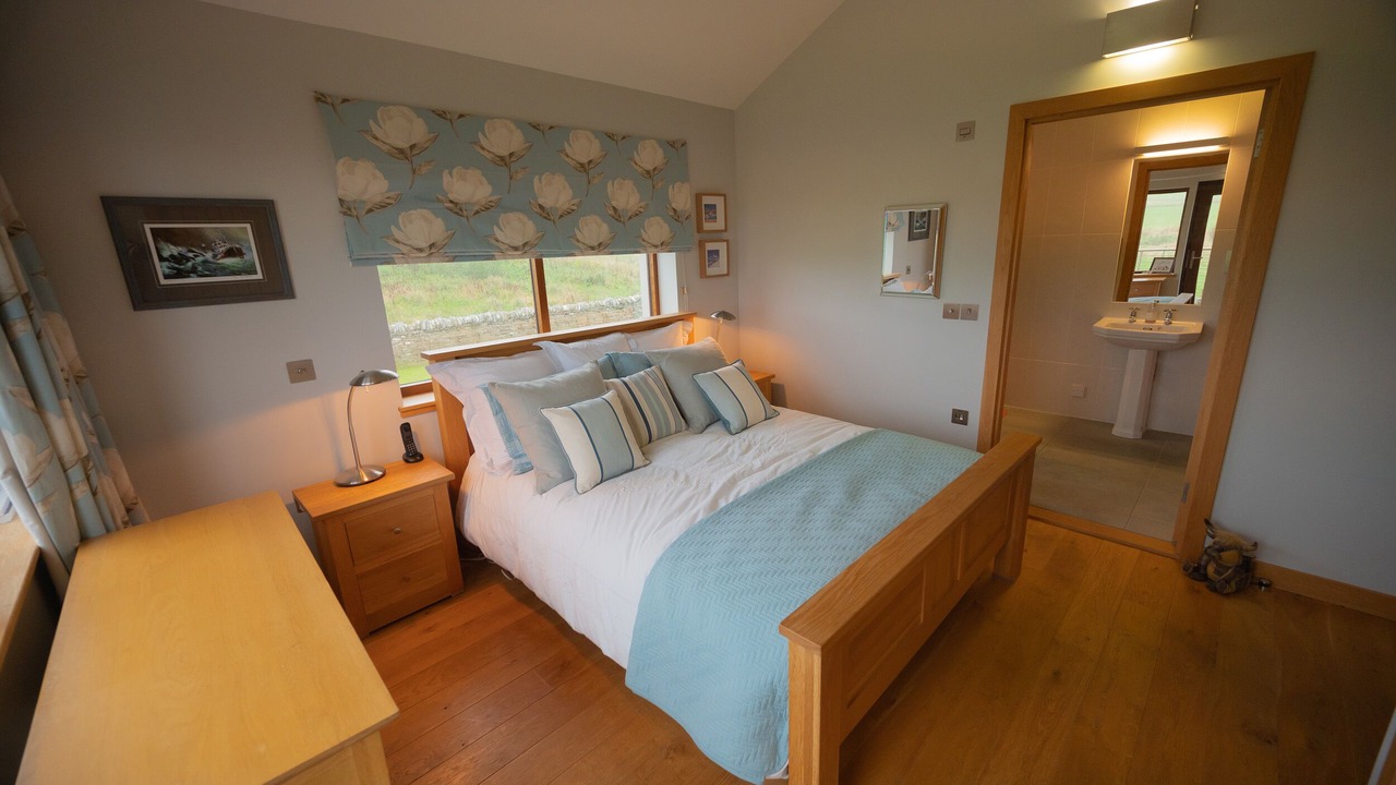 Photo of Bedroom in Hoy Island
